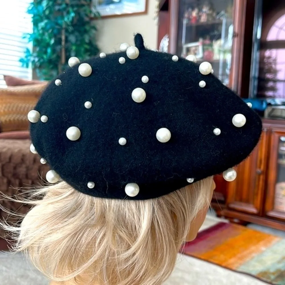 Brand New Jessica Simpson Black Wool French Beret w/ Faux Pearl Accents Beaded